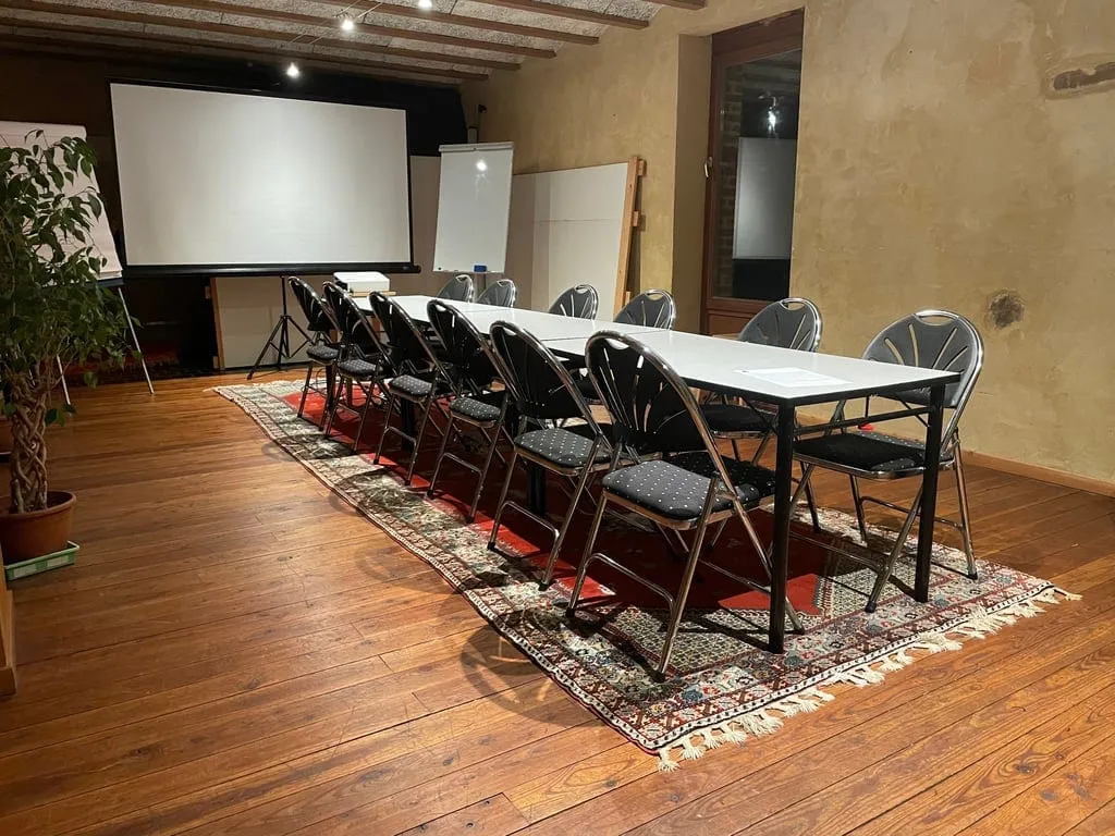 Louer salle conseil d administration yvoir